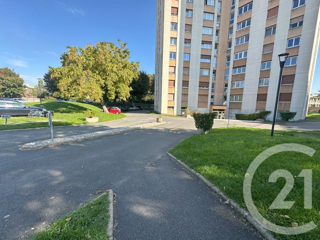 Appartement F3 à louer - 3 pièces - 65,66 m2 - Villejuif - 94 - ILE-DE-FRANCE