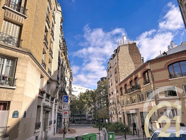 Appartement Studio à vendre - 1 pièce - 24,74 m2 - Paris - 75020 - ILE-DE-FRANCE