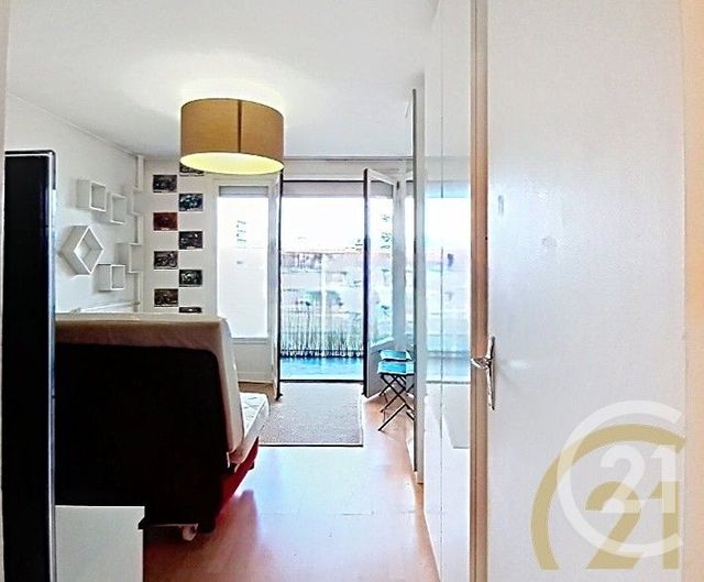 Appartement Studio à vendre - 1 pièce - 24,74 m2 - Paris - 75020 - ILE-DE-FRANCE