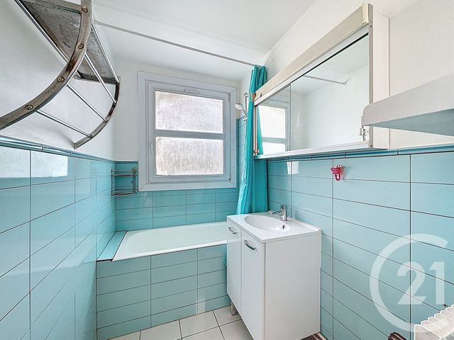 Appartement F3 à vendre - 3 pièces - 54,83 m2 - L Hay Les Roses - 94 - ILE-DE-FRANCE