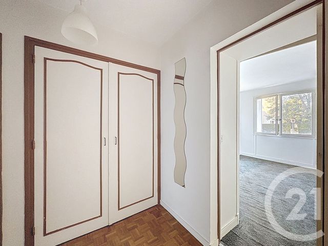 Appartement F2 à vendre - 2 pièces - 47,52 m2 - L Hay Les Roses - 94 - ILE-DE-FRANCE