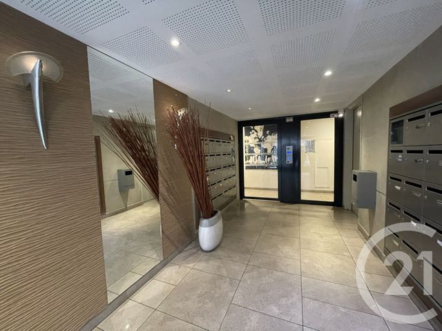 Appartement à louer - 3 pièces - 58,95 m2 - Villejuif - 94 - ILE-DE-FRANCE