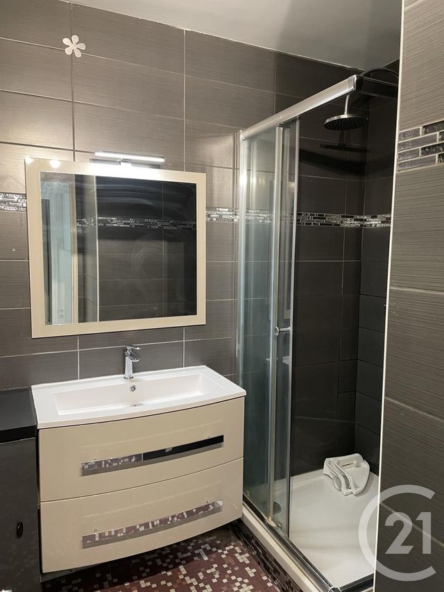 Afficher la photo en grand Appartement F3 à louer - 3 pièces - 58,24 m2 - Villejuif - 94 - ILE-DE-FRANCE