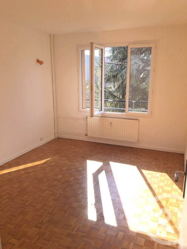 Appartement F3 &agrave; louer - 3 pi&egrave;ces - 58,24 m2 - Villejuif - 94 - ILE-DE-FRANCE