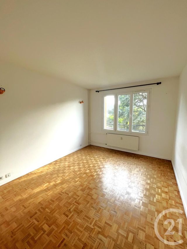 Afficher la photo en grand Appartement F3 à louer - 3 pièces - 58,24 m2 - Villejuif - 94 - ILE-DE-FRANCE
