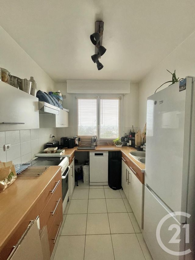 Afficher la photo en grand Appartement F2 à louer - 2 pièces - 42,96 m2 - Villejuif - 94 - ILE-DE-FRANCE