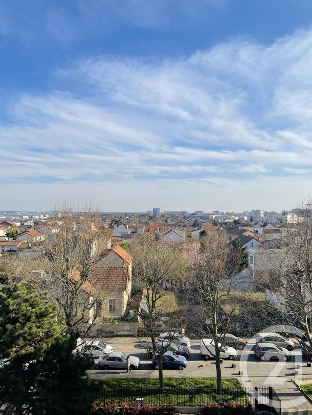 Afficher la photo en grand Appartement F2 à louer - 2 pièces - 42,96 m2 - Villejuif - 94 - ILE-DE-FRANCE