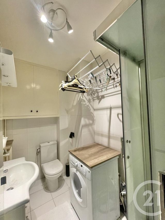 Afficher la photo en grand Appartement F2 à louer - 2 pièces - 42,96 m2 - Villejuif - 94 - ILE-DE-FRANCE