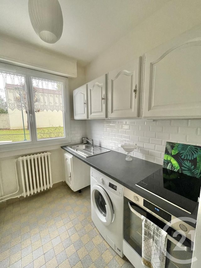 Appartement F2 à louer - 2 pièces - 43,04 m2 - Villejuif - 94 - ILE-DE-FRANCE