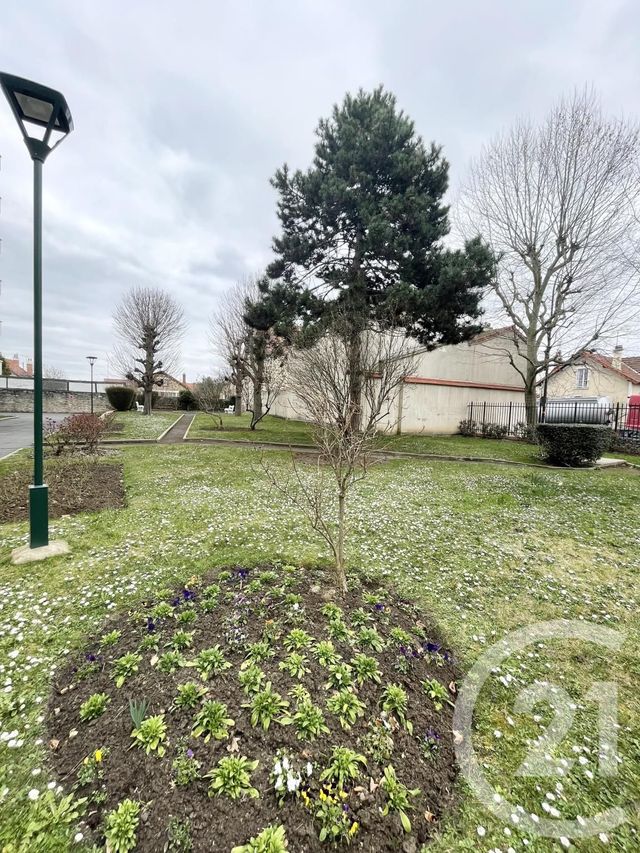 Appartement F2 à louer - 2 pièces - 43,04 m2 - Villejuif - 94 - ILE-DE-FRANCE