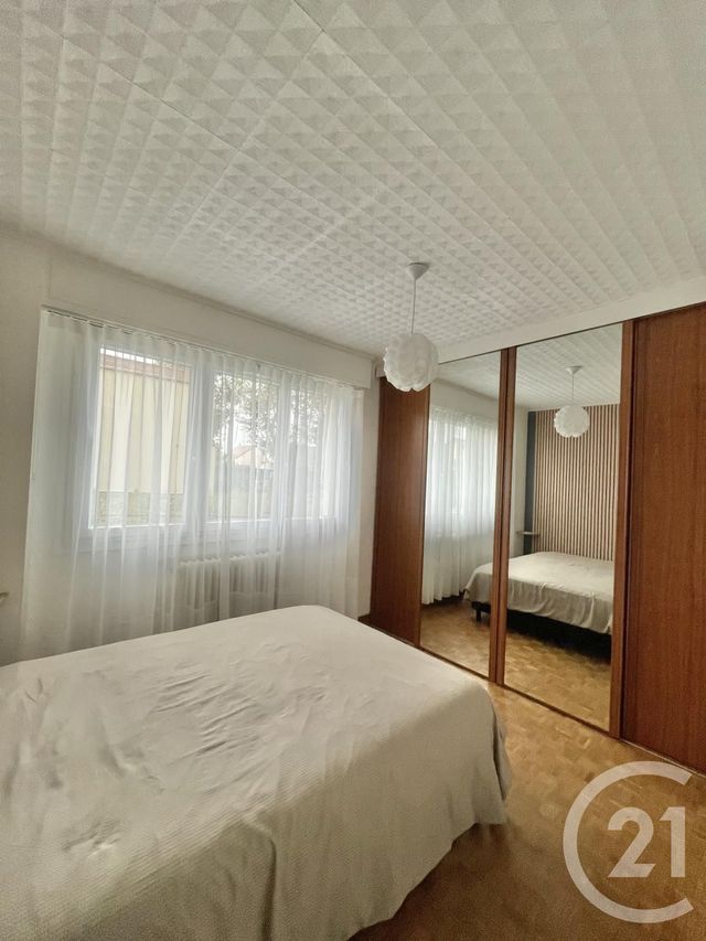 Appartement F2 à louer - 2 pièces - 43,04 m2 - Villejuif - 94 - ILE-DE-FRANCE