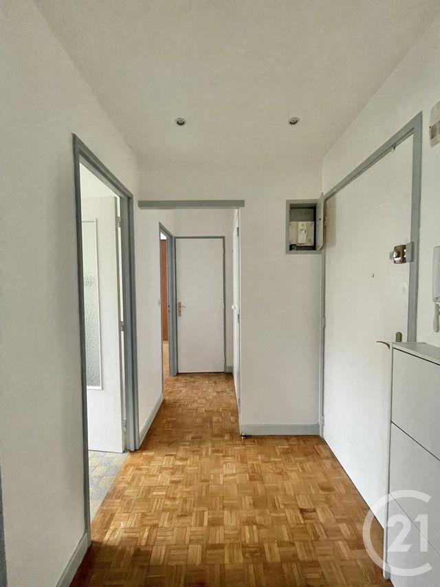 Appartement F2 à louer - 2 pièces - 43,04 m2 - Villejuif - 94 - ILE-DE-FRANCE