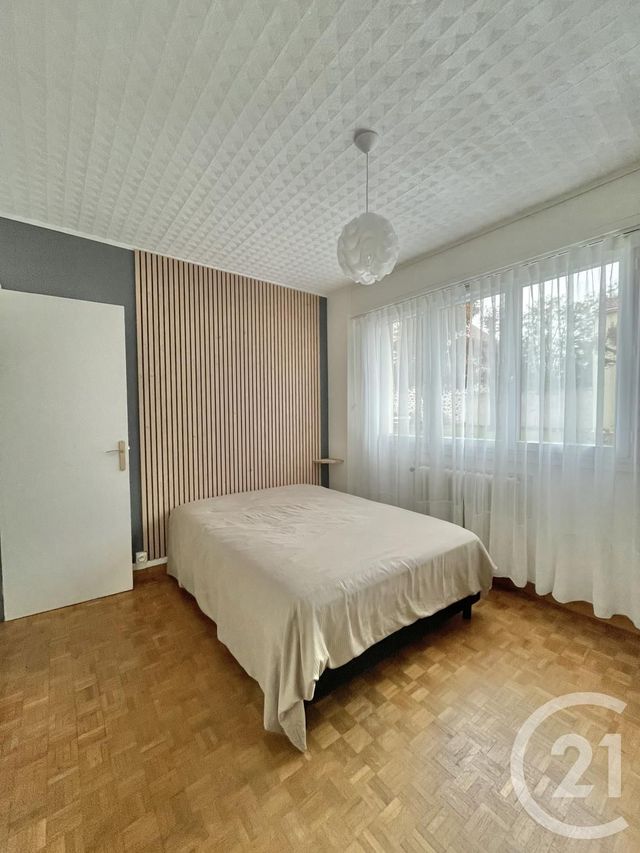 Appartement F2 à louer - 2 pièces - 43,04 m2 - Villejuif - 94 - ILE-DE-FRANCE