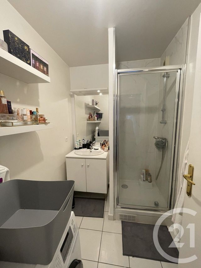 Appartement F2 à louer - 2 pièces - 42,17 m2 - Villejuif - 94 - ILE-DE-FRANCE