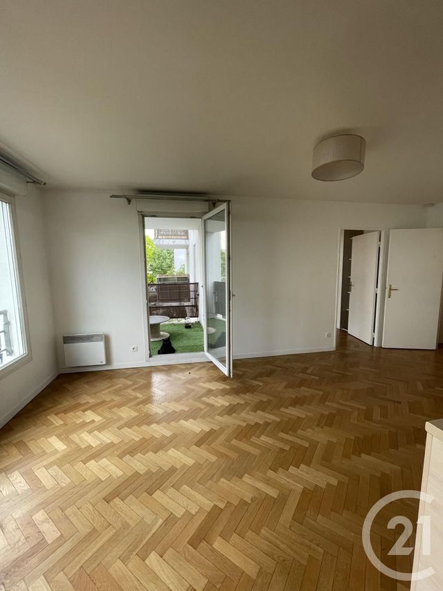 Appartement F2 à louer - 2 pièces - 42,17 m2 - Villejuif - 94 - ILE-DE-FRANCE