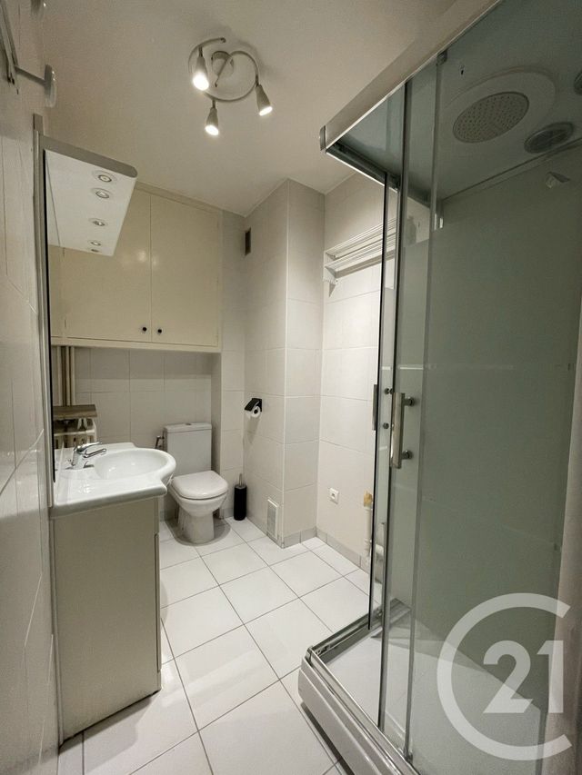 Appartement F2 &agrave; louer - 2 pi&egrave;ces - 42,96 m2 - Villejuif - 94 - ILE-DE-FRANCE