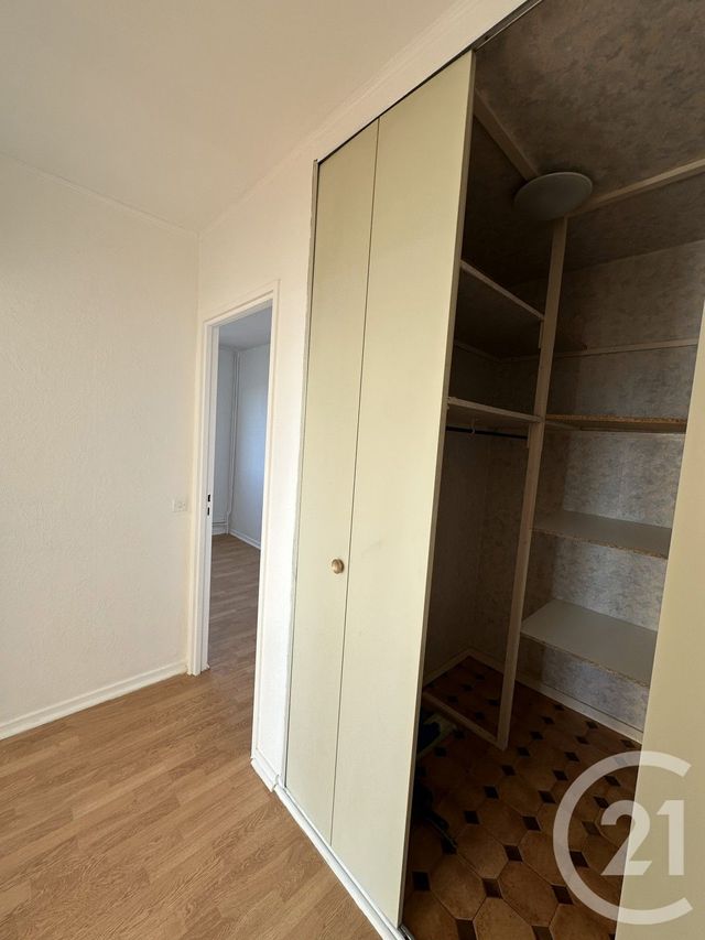 Appartement F4 à louer - 4 pièces - 76,99 m2 - Villejuif - 94 - ILE-DE-FRANCE