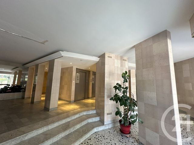 Appartement F4 à louer - 4 pièces - 76,99 m2 - Villejuif - 94 - ILE-DE-FRANCE