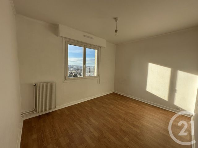 Appartement F4 à louer - 4 pièces - 76,99 m2 - Villejuif - 94 - ILE-DE-FRANCE