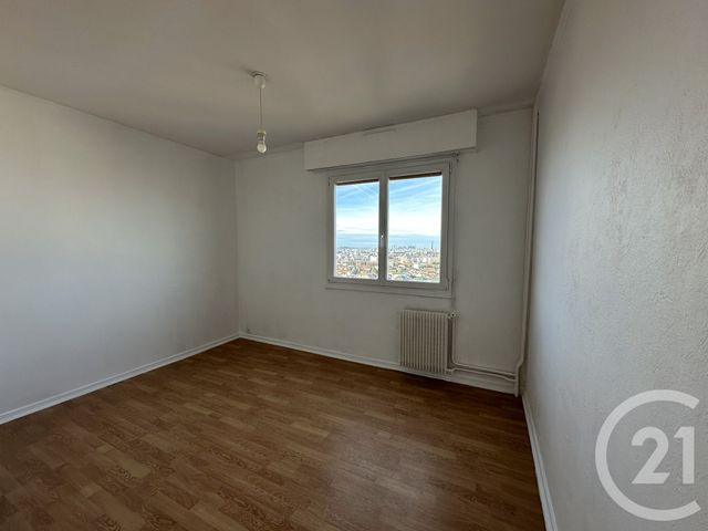 Appartement F4 à louer - 4 pièces - 76,99 m2 - Villejuif - 94 - ILE-DE-FRANCE