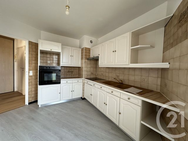 Appartement F4 à louer - 4 pièces - 76,99 m2 - Villejuif - 94 - ILE-DE-FRANCE