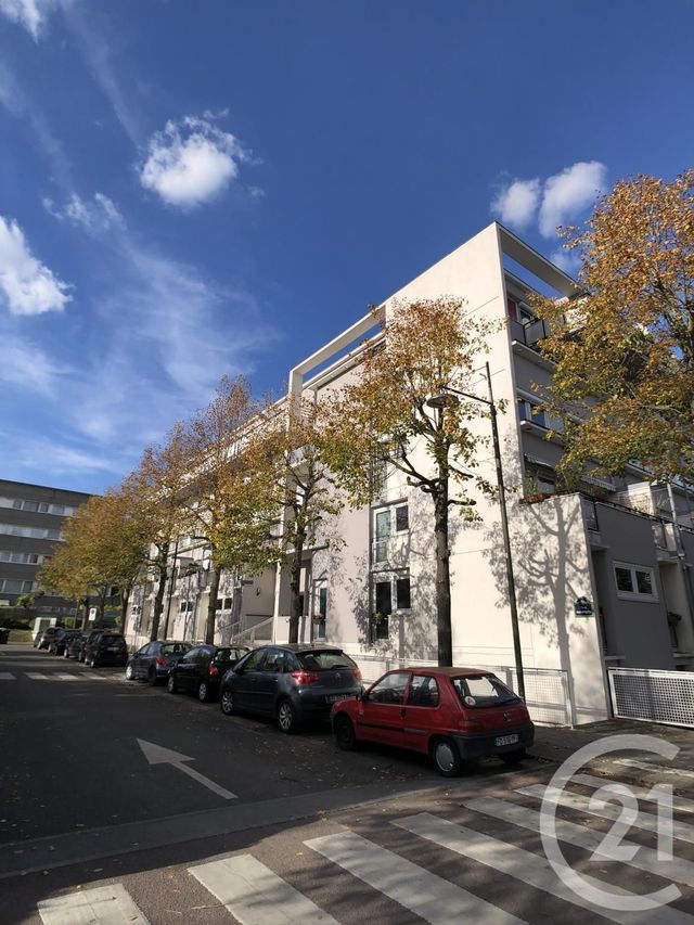 Appartement F4 &agrave; louer - 4 pi&egrave;ces - 75,78 m2 - Villejuif - 94 - ILE-DE-FRANCE