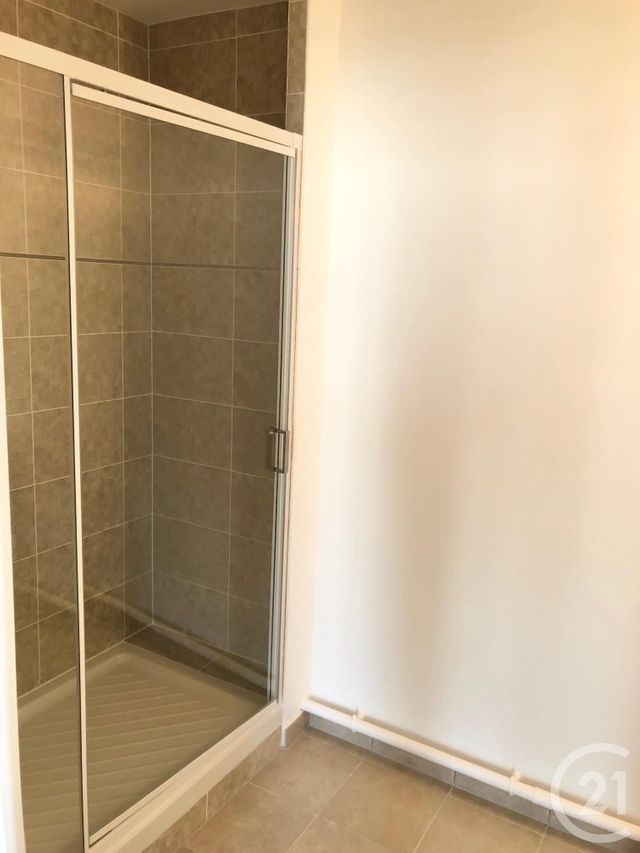 Appartement F3 &agrave; louer - 3 pi&egrave;ces - 65 m2 - Villejuif - 94 - ILE-DE-FRANCE