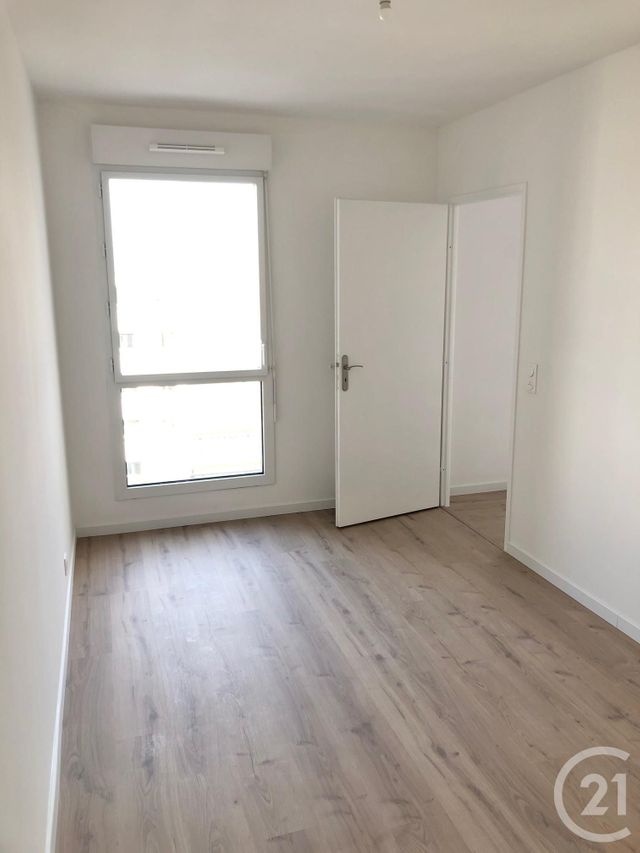 Appartement F3 &agrave; louer - 3 pi&egrave;ces - 65 m2 - Villejuif - 94 - ILE-DE-FRANCE