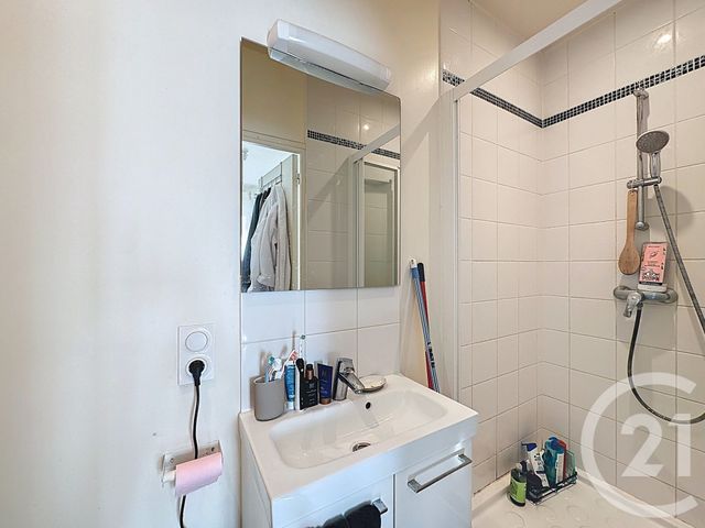 Appartement &agrave; vendre - 2 pi&egrave;ces - 25,62 m2 - Villejuif - 94 - ILE-DE-FRANCE