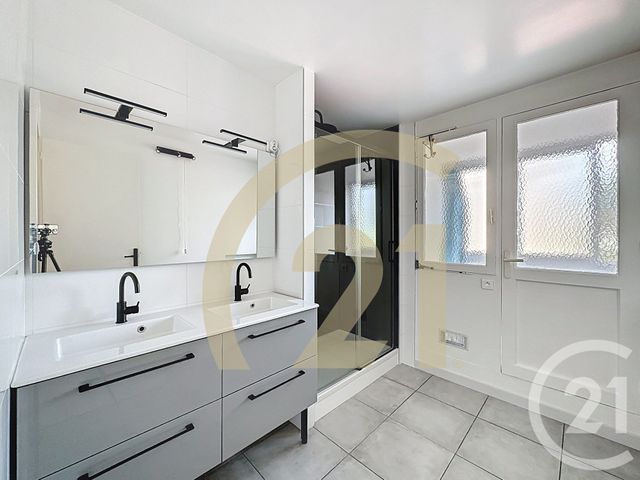 Appartement F2 &agrave; louer - 2 pi&egrave;ces - 52,50 m2 - Vitry Sur Seine - 94 - ILE-DE-FRANCE