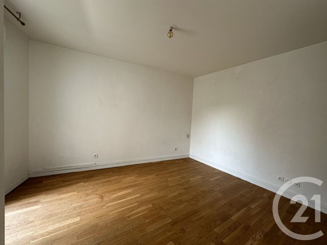 Appartement F4 &agrave; louer - 4 pi&egrave;ces - 77,16 m2 - Villejuif - 94 - ILE-DE-FRANCE