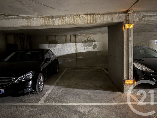 parking - VILLEJUIF - 94