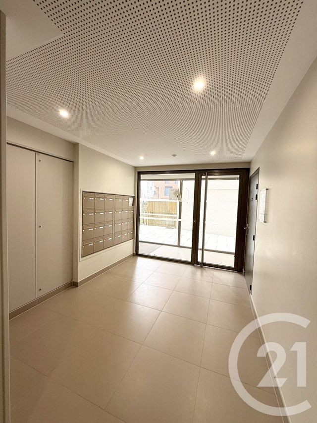 Appartement F3 &agrave; louer - 3 pi&egrave;ces - 61,87 m2 - Vitry Sur Seine - 94 - ILE-DE-FRANCE