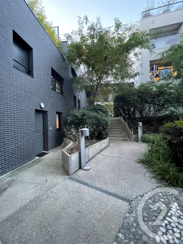 Maison &agrave; louer - 4 pi&egrave;ces - 72,80 m2 - Villejuif - 94 - ILE-DE-FRANCE