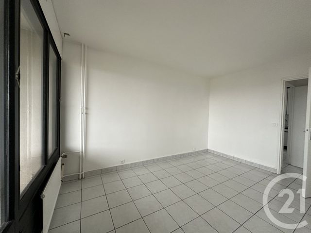 Appartement F4 &agrave; louer - 5 pi&egrave;ces - 94,87 m2 - Villejuif - 94 - ILE-DE-FRANCE