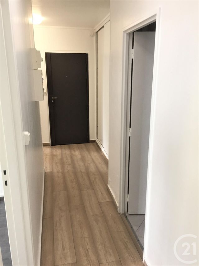 Appartement F3 &agrave; louer - 3 pi&egrave;ces - 54,51 m2 - Villejuif - 94 - ILE-DE-FRANCE