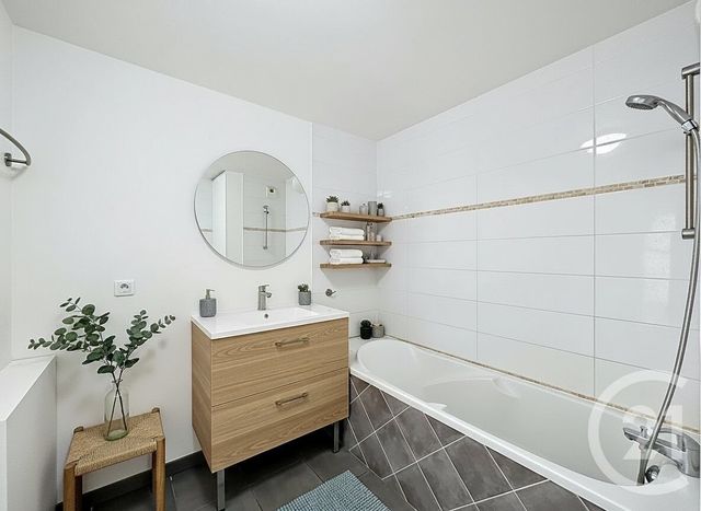 Appartement F3 &agrave; vendre - 3 pi&egrave;ces - 63,23 m2 - Villejuif - 94 - ILE-DE-FRANCE