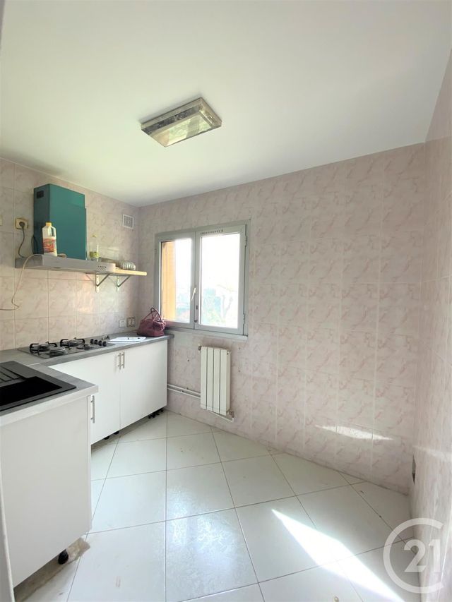 Appartement F3 &agrave; louer - 3 pi&egrave;ces - 50,39 m2 - Villejuif - 94 - ILE-DE-FRANCE