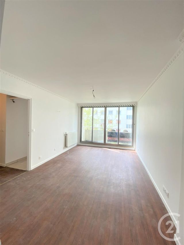 Appartement F3 &agrave; louer - 3 pi&egrave;ces - 50,39 m2 - Villejuif - 94 - ILE-DE-FRANCE