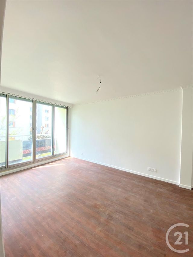 Appartement F3 &agrave; louer - 3 pi&egrave;ces - 50,39 m2 - Villejuif - 94 - ILE-DE-FRANCE