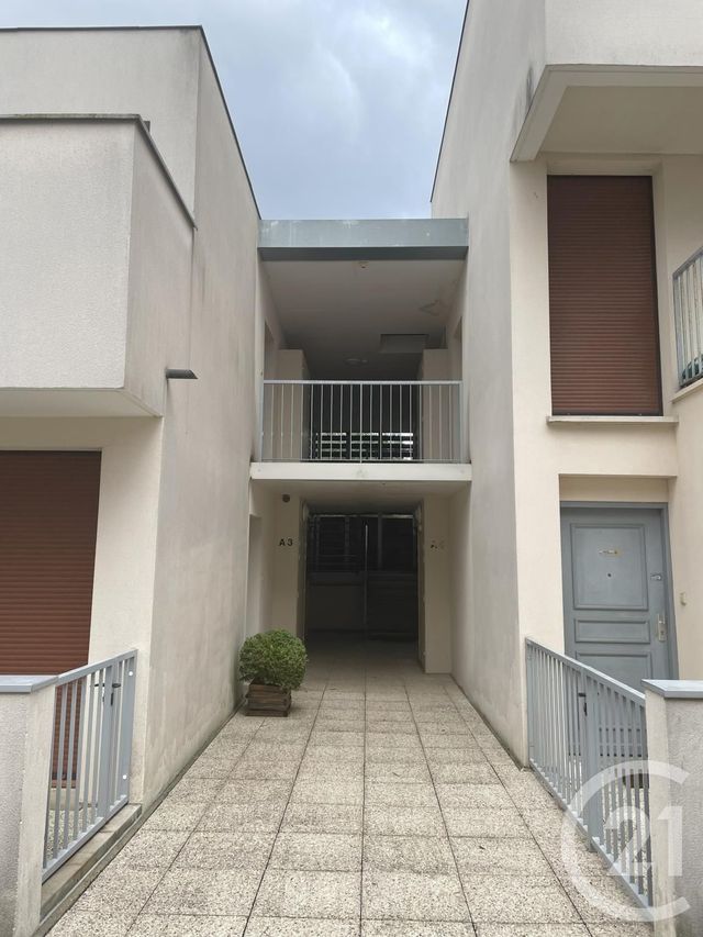 Appartement F2 &agrave; louer - 2 pi&egrave;ces - 38,25 m2 - Vitry Sur Seine - 94 - ILE-DE-FRANCE